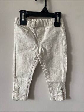 Jessica Simpson Off-White Button-Hem Jeans for Kids